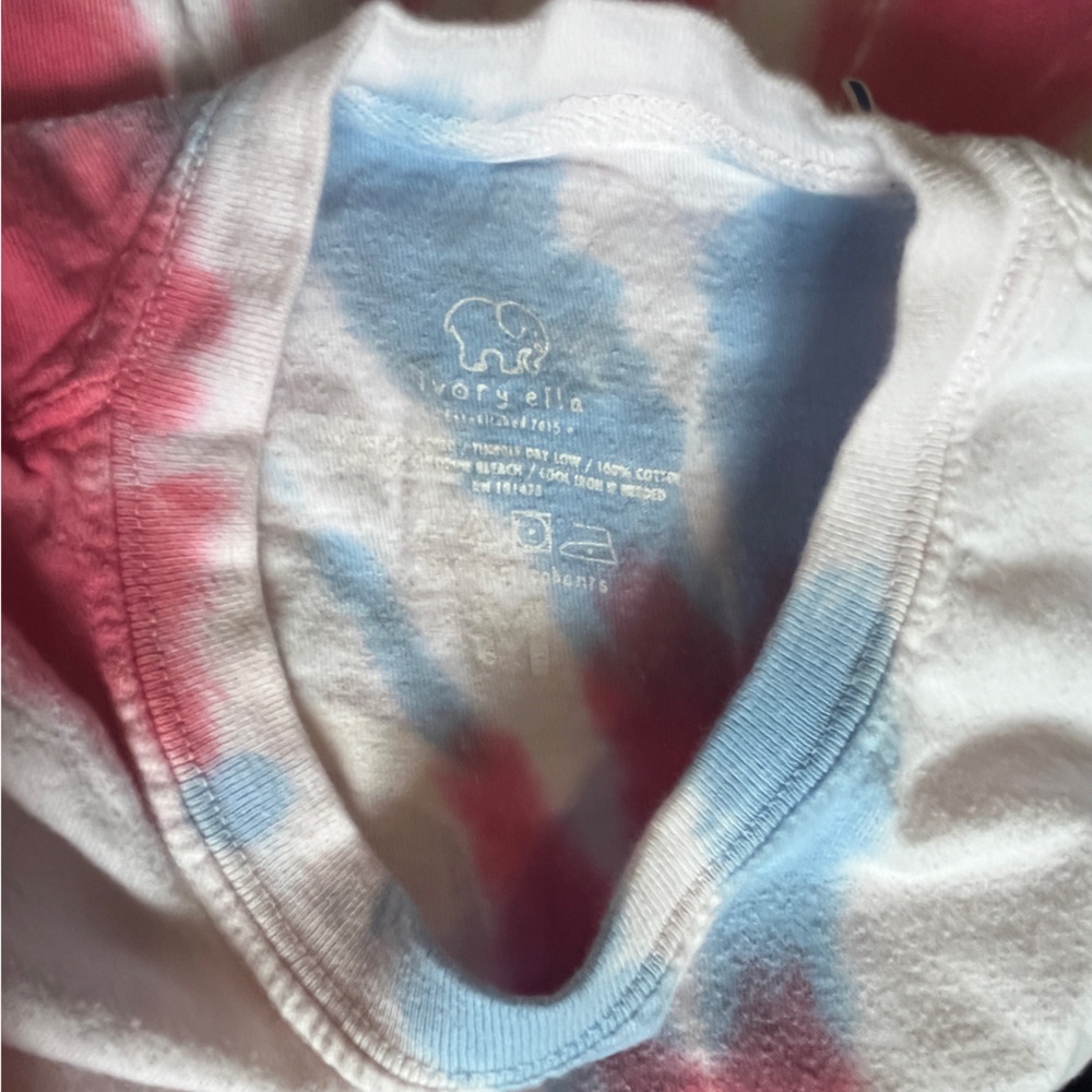 M - Ivory Ella Tshirt - Picture 3 of 3